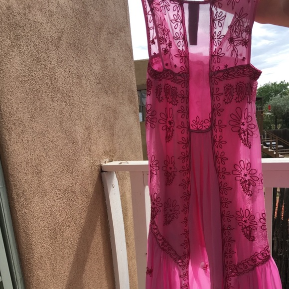 Dress - Picture 5 of 5